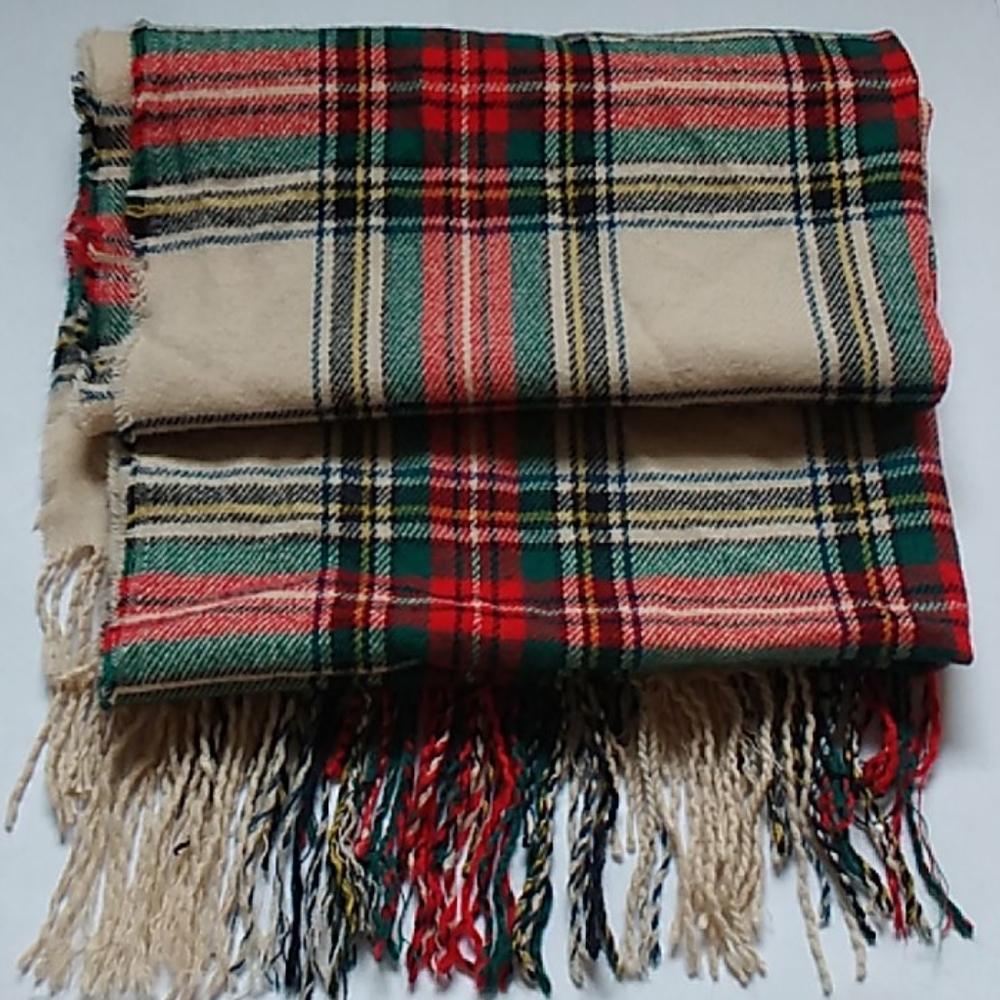 Soft Wide Wrappable Fringy Plaid Rectangle Scarf
